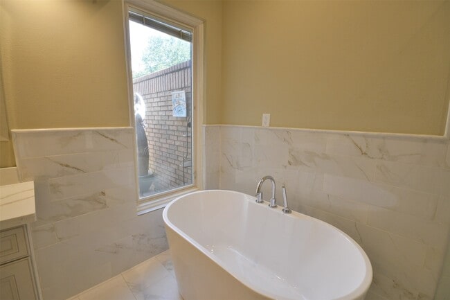 Building Photo - 4510 Elmstone Ct