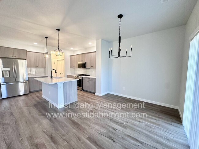 Building Photo - Prioritize comfortable living in this CBH home built in 2024!