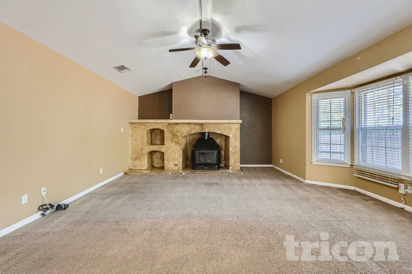 Building Photo - 418 Tammy Dr