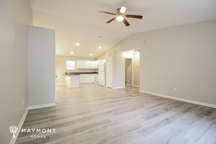 Building Photo - 302 Yukon Dr