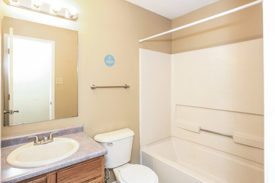 Building Photo - 5768 N Peppereel Way