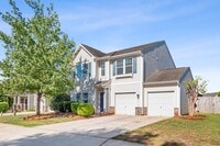 Building Photo - Newer Home, Granite Counter-Tops, Wood Laminate Flooring, SS Appliances, Garage, Fenced, Must See!