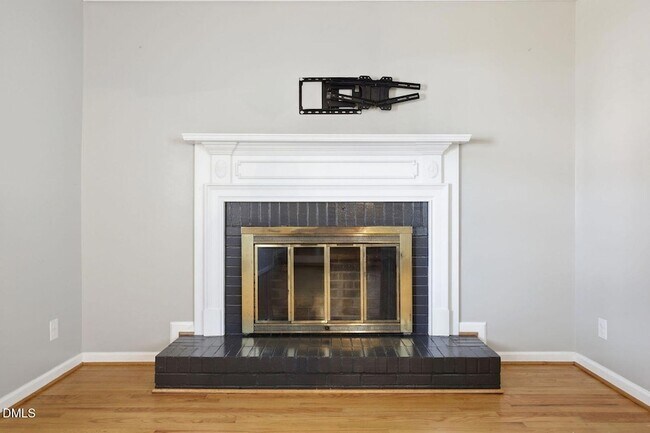 Building Photo - 301 N 9th St