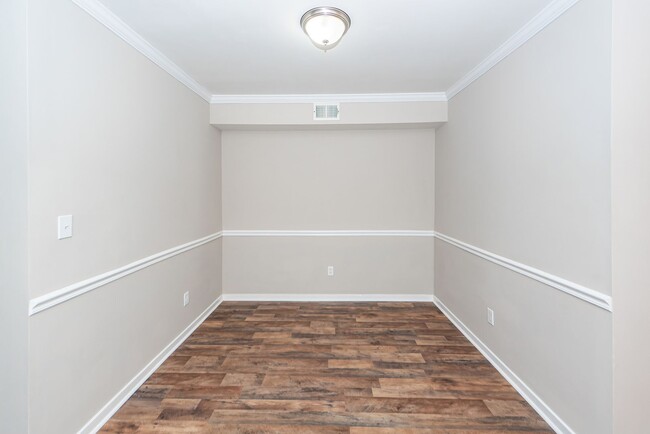 Building Photo - 2 Bedroom 2.5 Bath Townhouse in The Arbor ...