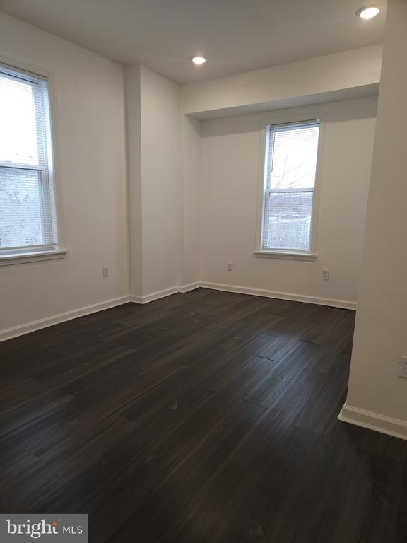 Building Photo - 423 N 52nd St