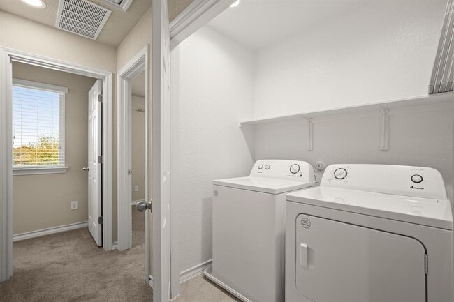 Building Photo - 1700 W Broade St