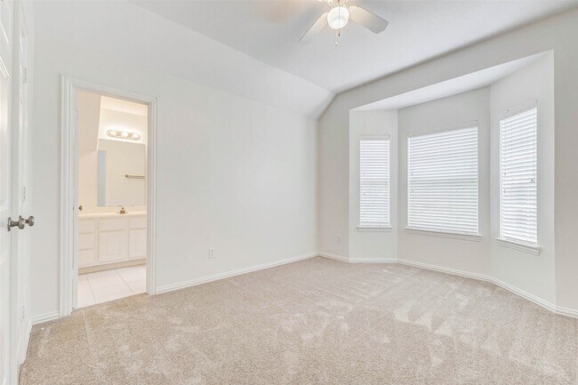 Building Photo - 21806 Colonial Bend Ln