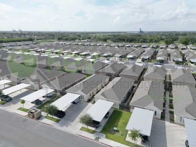 Building Photo - 3B/2B Gated Community, UNBEATABLE PRICE - Edinburg TX