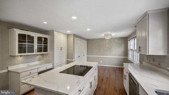 Building Photo - 9705 Eclipse Pl