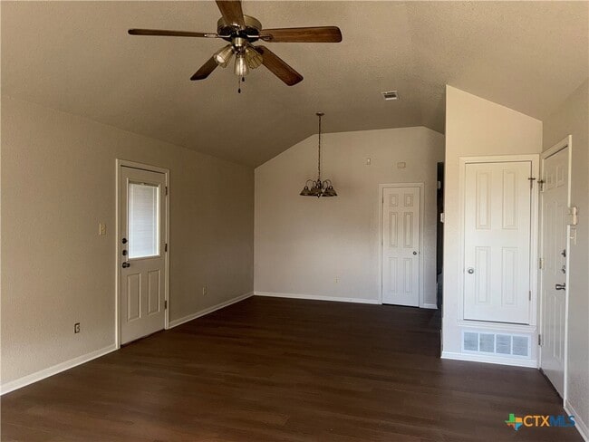 Building Photo - 4903 John David Dr