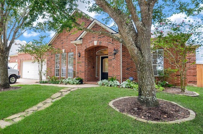 Building Photo - 7706 Bayou Green Ln