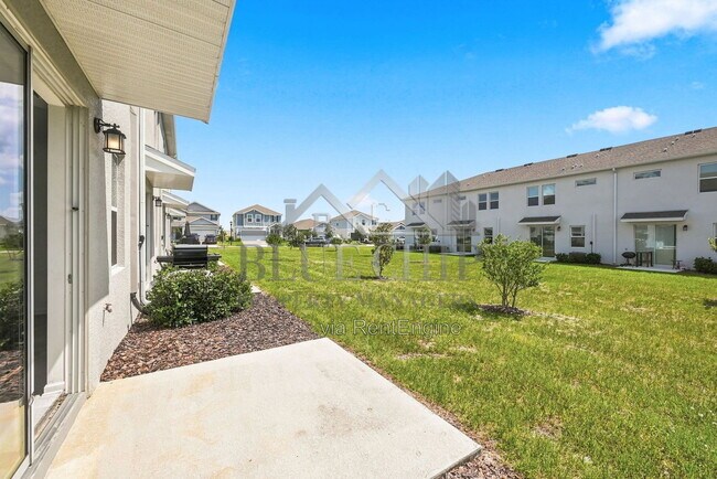 Building Photo - 2634 Runners Cir
