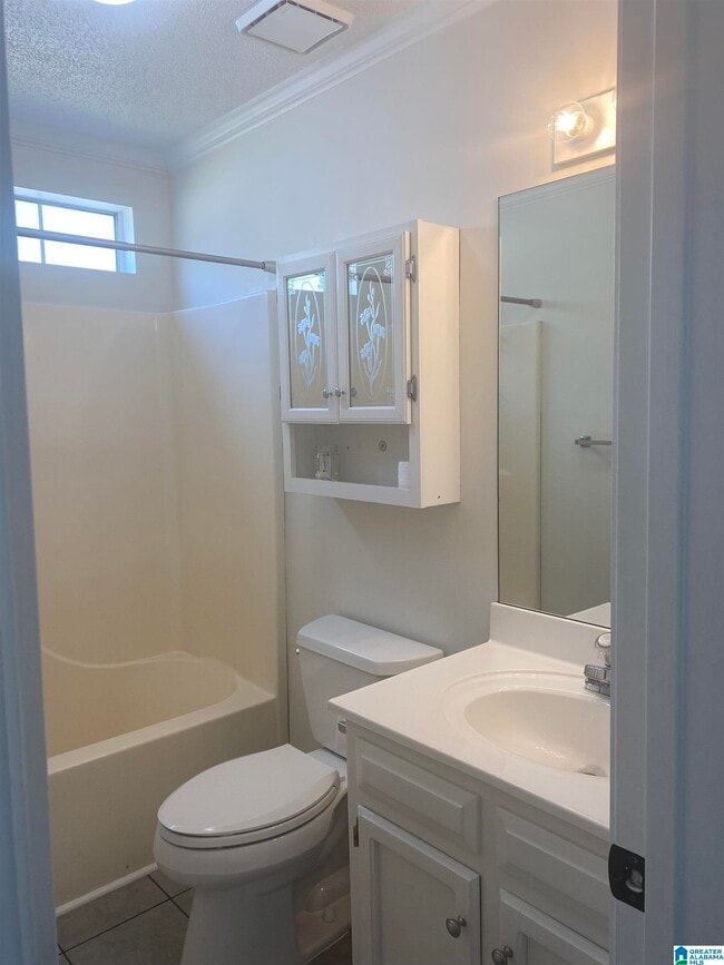 Building Photo - 432 Laurel Woods Trce