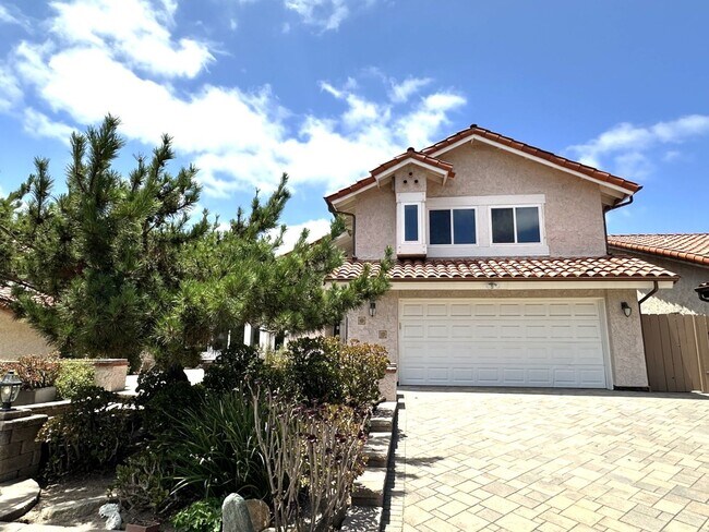 Building Photo - $1,000 OFF FIRST MONTH'S RENT! 4BR/3BA Hou...