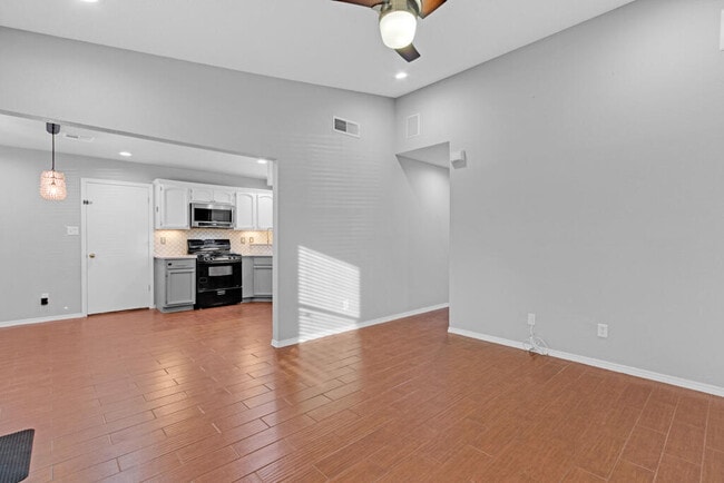 Building Photo - 440 Goldshire Pl