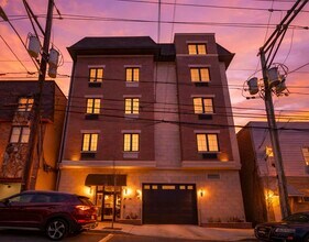 Building Photo - 212 70th St