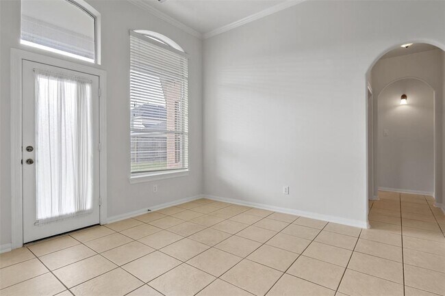 Building Photo - 2126 Fortuna Bella Dr