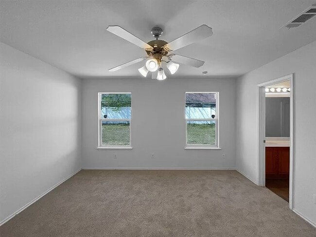 Building Photo - 3331 Light Pointe Dr