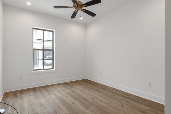 Building Photo - COMING SOON in SUGAR MILL POND!