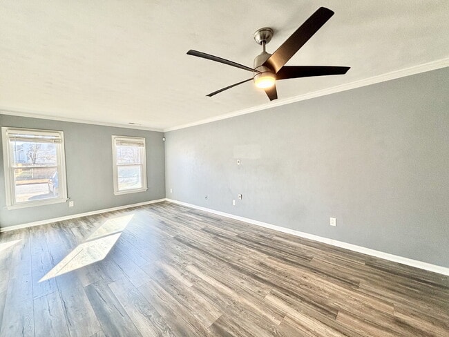 Building Photo - Gorgeous Townhome in Virginia Beach