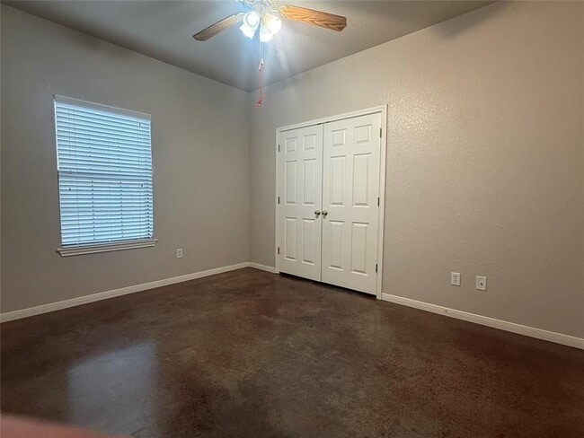 Building Photo - 1406 Bergin Ct