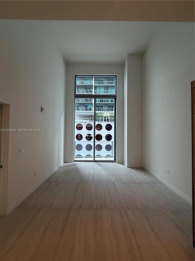 Building Photo - 77 SE 5th St