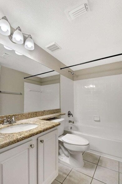 Building Photo - 15155 Michelangelo Blvd