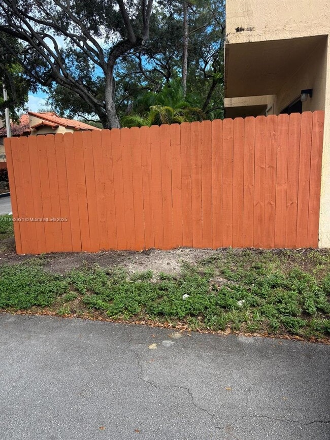 Building Photo - 7870 SW 102nd Ln