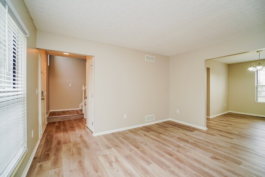 Building Photo - 3444 Trentshire Dr