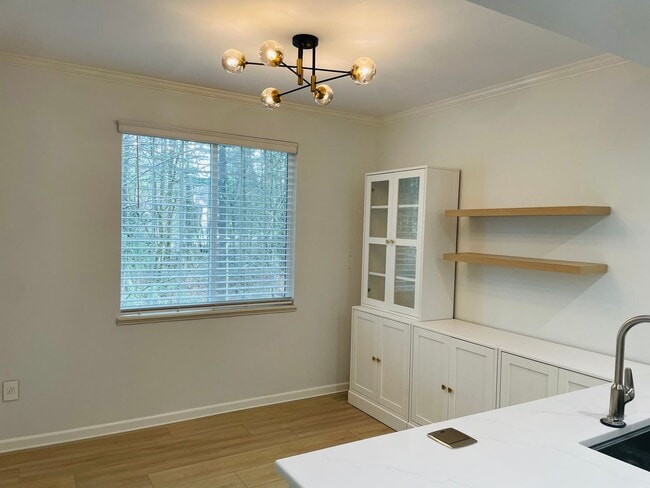 Building Photo - 25235 SE Klahanie Blvd