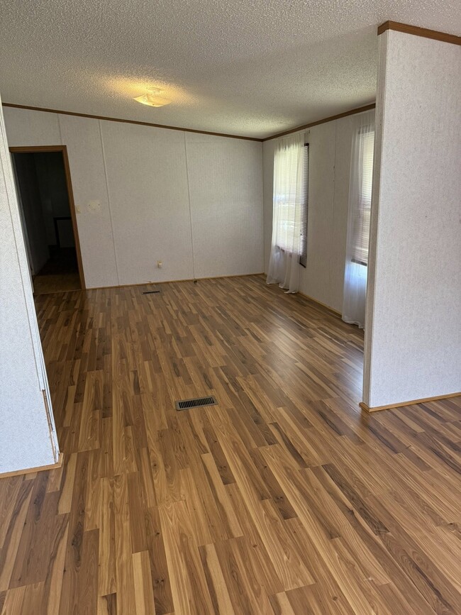 Building Photo - 3502 S Camellia