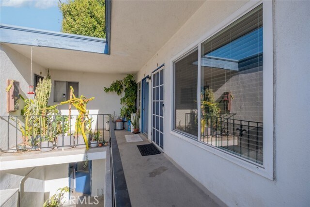 Building Photo - 1601 College View Dr