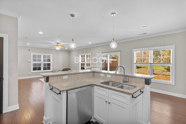 Building Photo - 7817 Olde Pond Rd