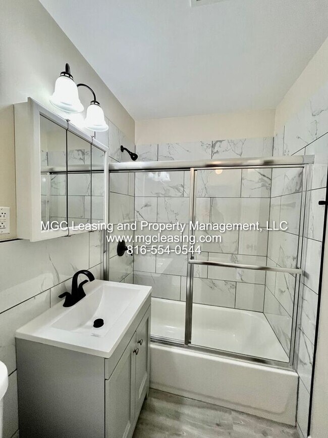 Building Photo - Leave Behind Apartment Living With This Ra...