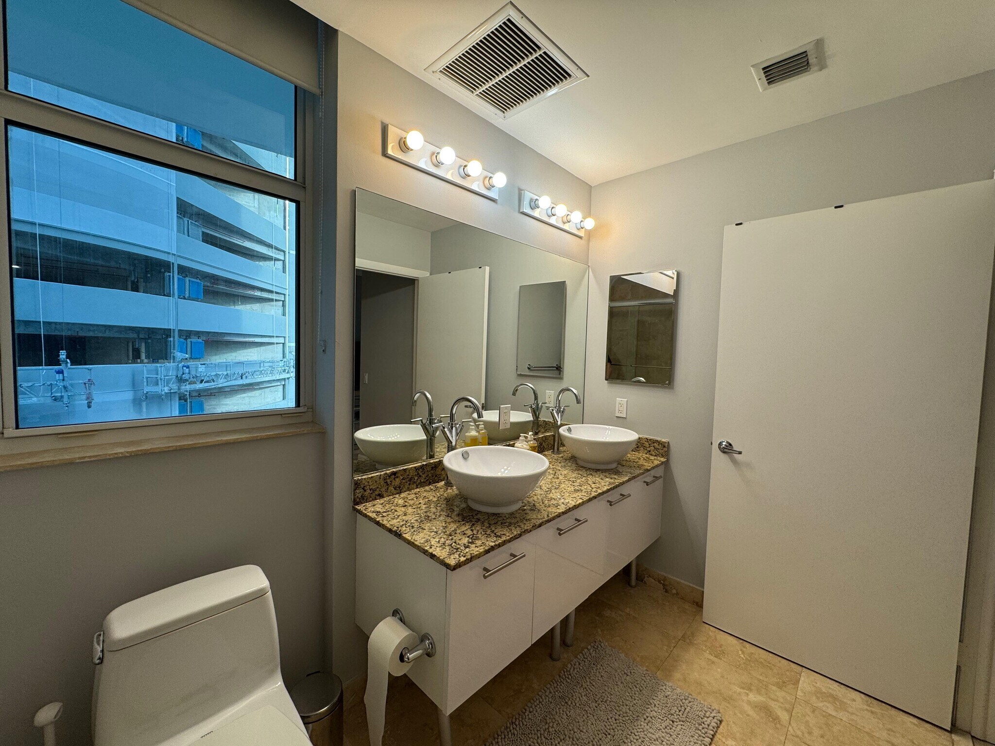 Building Photo - 41 SE 5th St