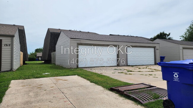 Building Photo - 1315 Eastgate Dr