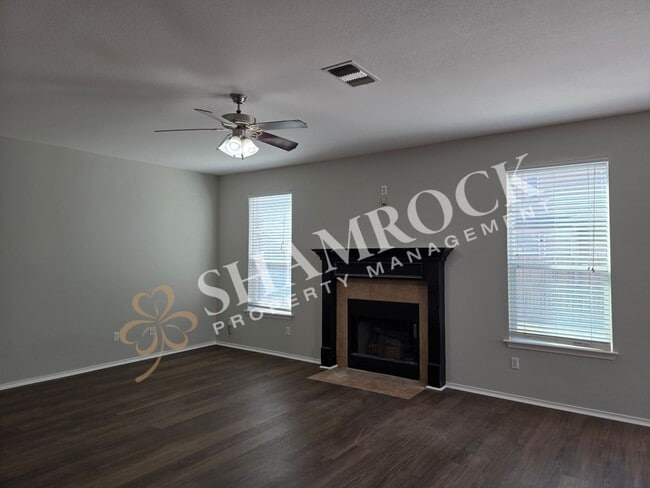 Building Photo - 6509 Tejas Dr