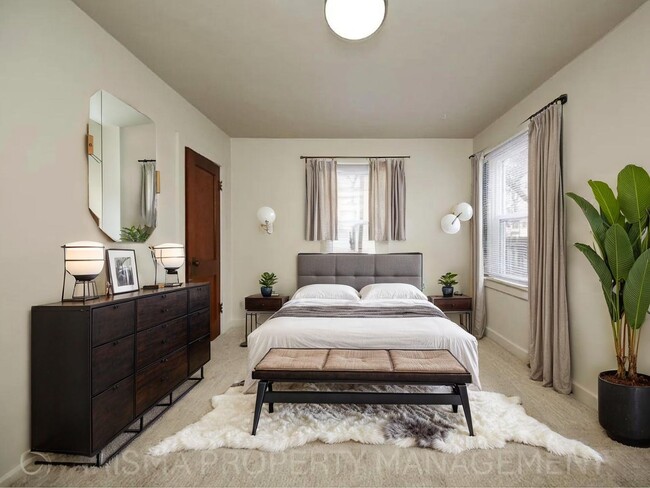 Building Photo - Charming 3 BD Home Across from Emerson Park – Move-In Ready!