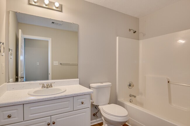 Building Photo - 7640 Pleasantville Way