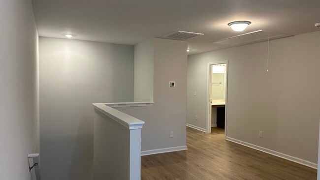 Building Photo - 730 Winged Seed Rd