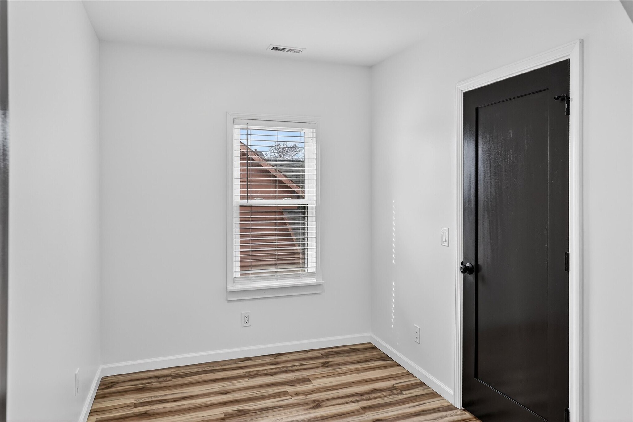 Building Photo - 509 McDonald St