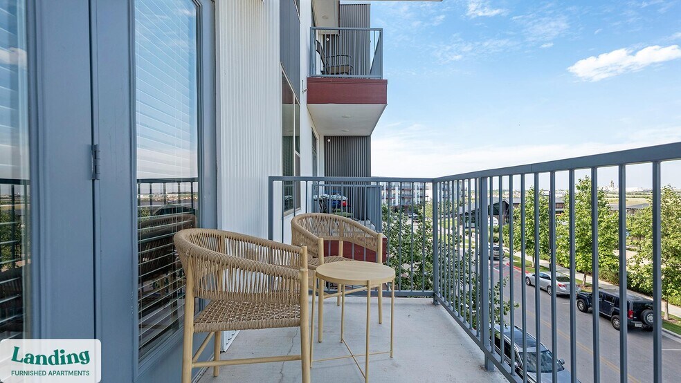 Building Photo - 3875 Burnham