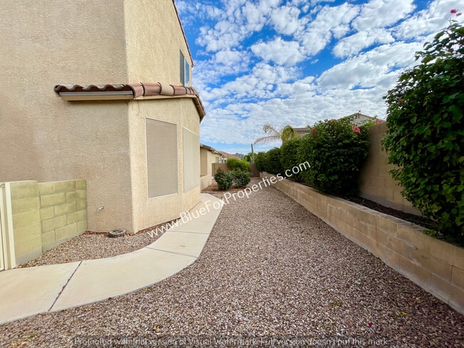 Building Photo - 9174 N Ceremony Pl