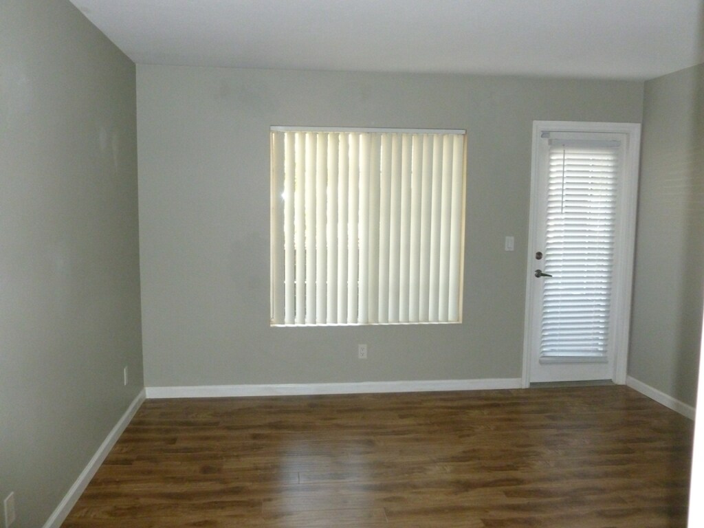 Building Photo - 2110 Sealion Dr