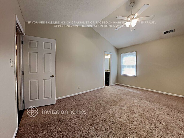 Building Photo - 1908 Dembrigh Ln