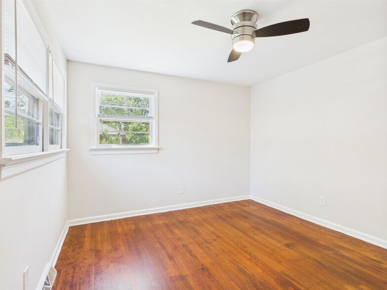Building Photo - 5601 Campbell Ave