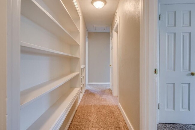 Building Photo - Move in specials available!