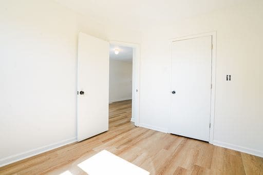 Building Photo - Charming Renovated 1-Bedroom Apartment in Madison Heights!