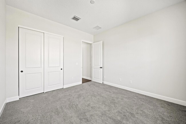 Building Photo - 14421 Spruce Pne Dr