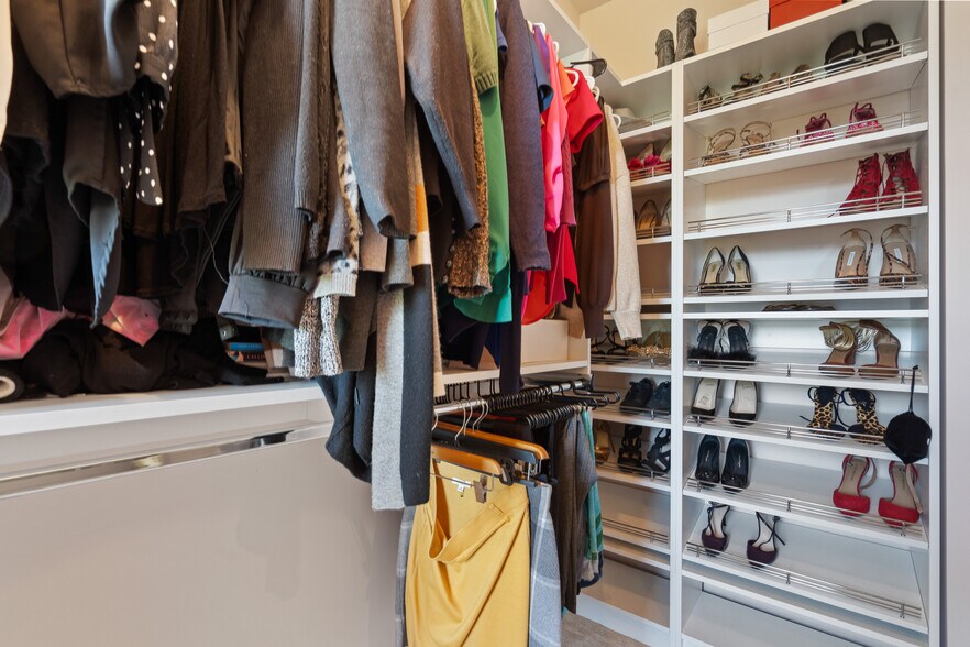 Building Photo - 500 Overlook Park Dr